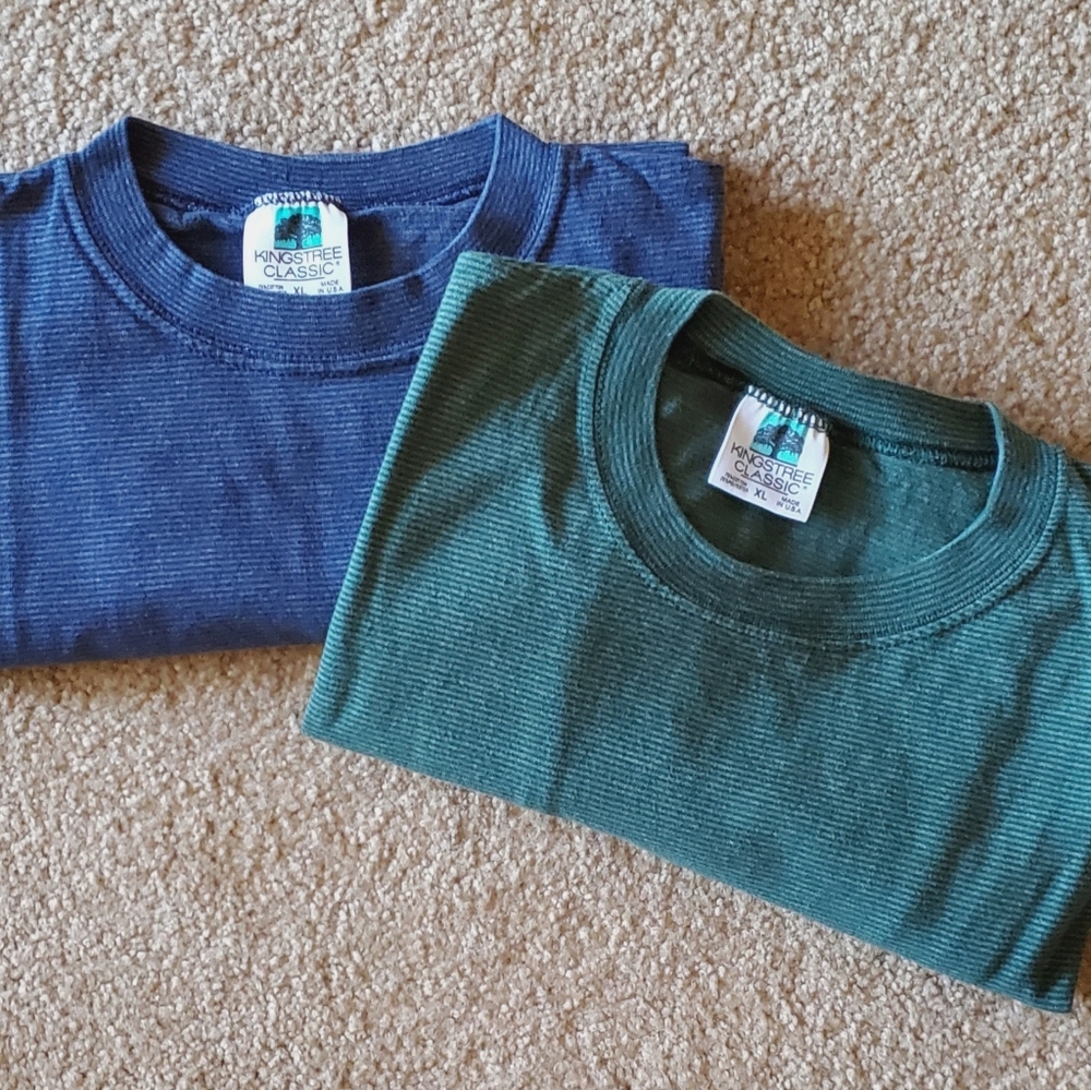 2 👕NEW! STRIPED T's